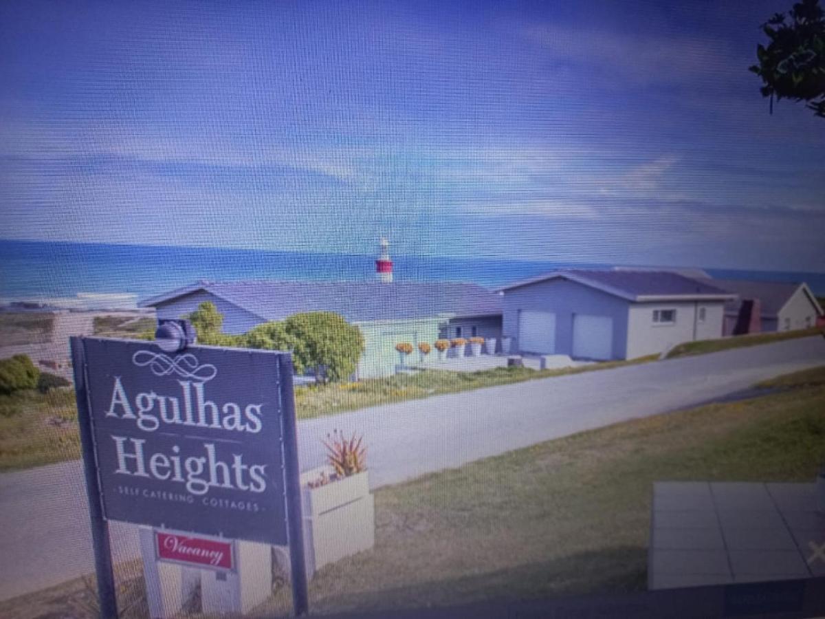Agulhas Heights Self-Catering Cottages Экстерьер фото