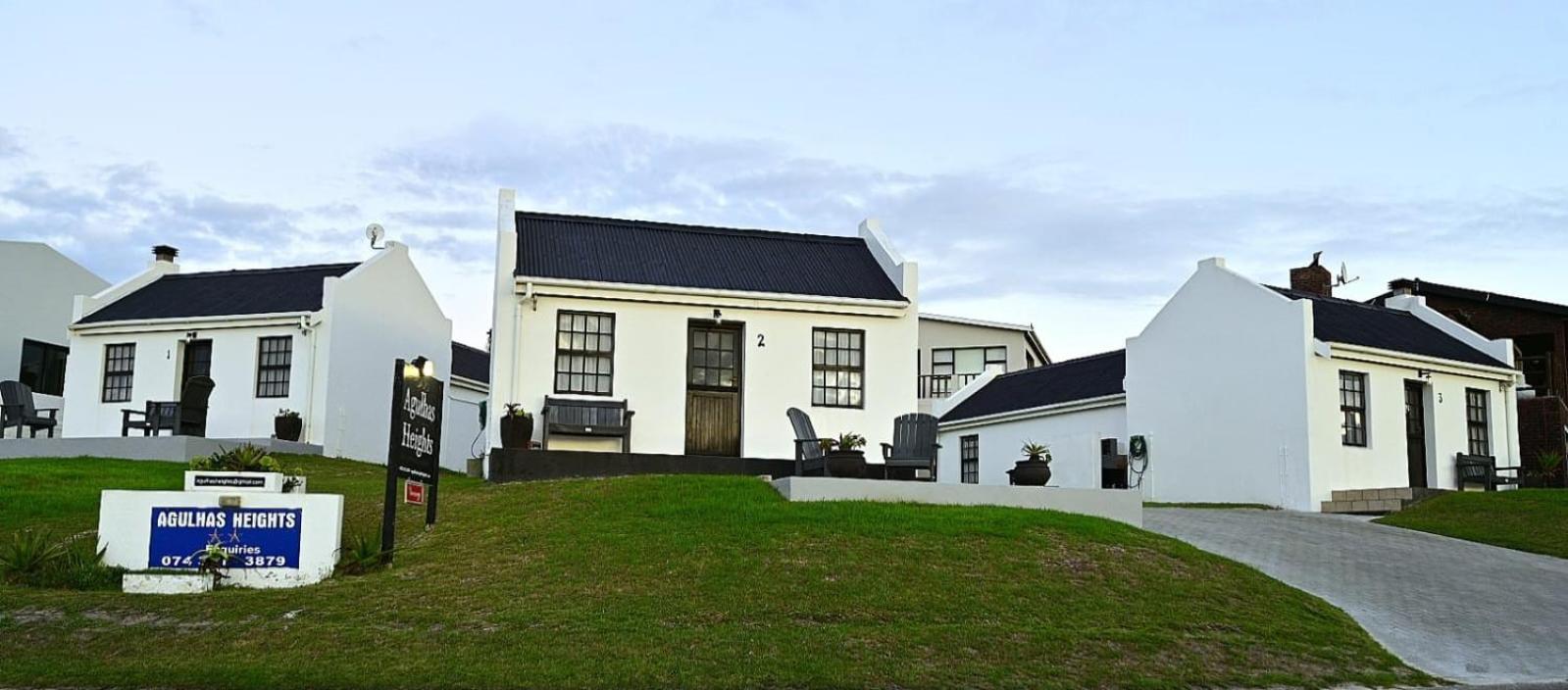 Agulhas Heights Self-Catering Cottages Экстерьер фото